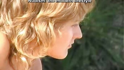 Pigen blev næsten kvalt og slugte den umættelige mands penis.