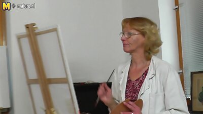 Fucking pige med sin elsker holder naboer vågne.